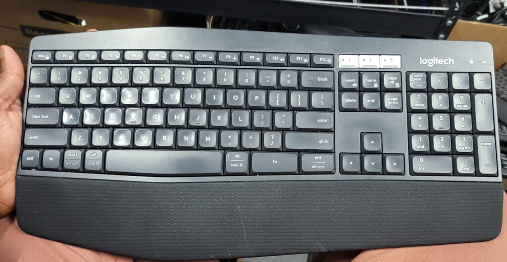 used-logitech-k850-keyboard-bulkk